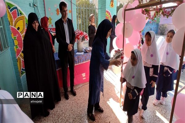 مراسم جشن شکوفه‌ها به‌مناسبت فرارسیدن ماه‌ مهربانی منطقه کهریزک