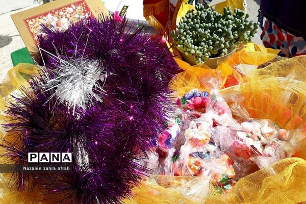برگزاری جشن شکوفه‌ها در دبستان حضرت زهرا(س) رودهن