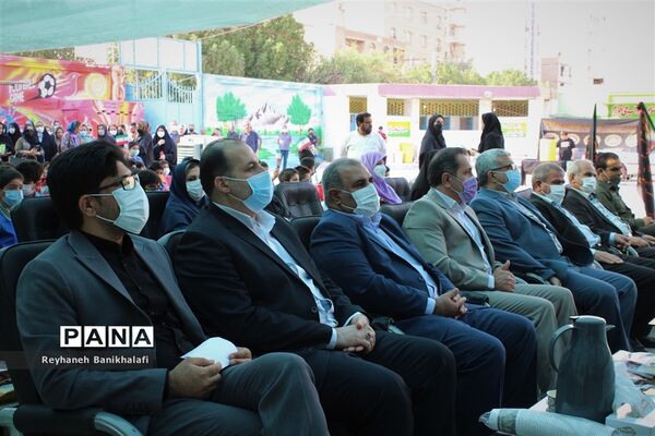 نواختن زنگ شکوفه‌های حسینی در ناحیه 2 اهواز