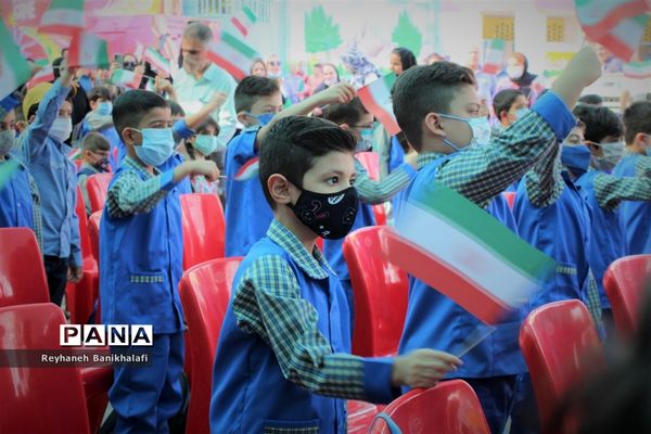 نواختن زنگ شکوفه‌های حسینی در ناحیه 2 اهواز