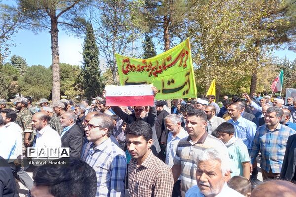 تظاهرات مردم کاشمر در محکومیت اشرار و فتنه‌گران
