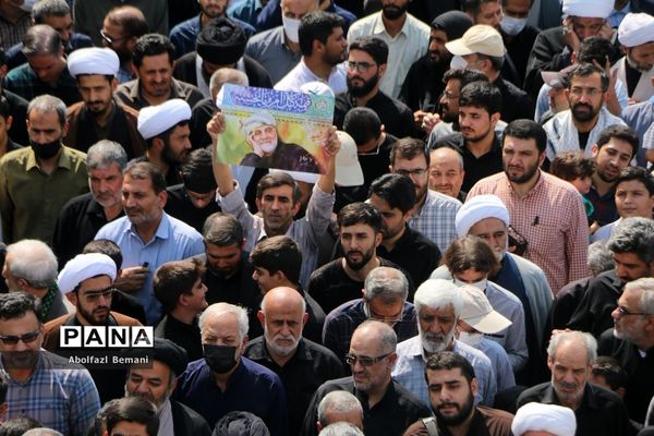 خروش انقلابی مردم قم علیه اغتشاشگران