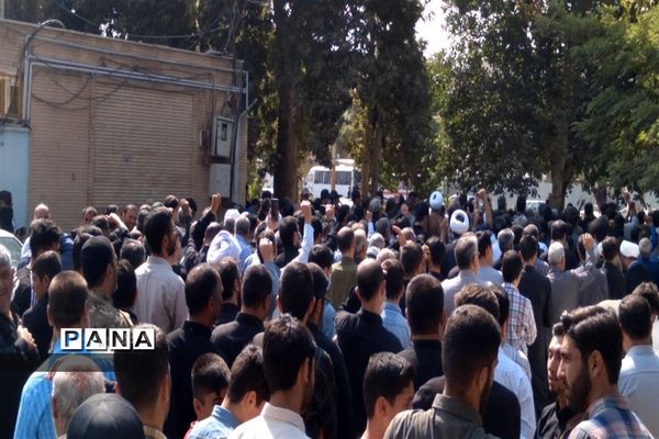 راهپیمایی مردمی علیه اغتشاشگران در تمامی نواحی و مناطق استان البرز