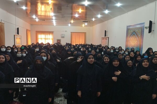 ‌آیین نواختن زنگ آغاز سال تحصیلی جدید دبیرستان شاهد کاشان