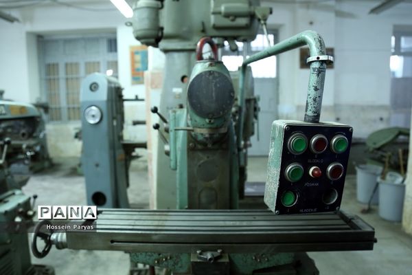 مراسم بازگشایی مدارس در هنرستان پسرانه ماندگار صنعتی تهران