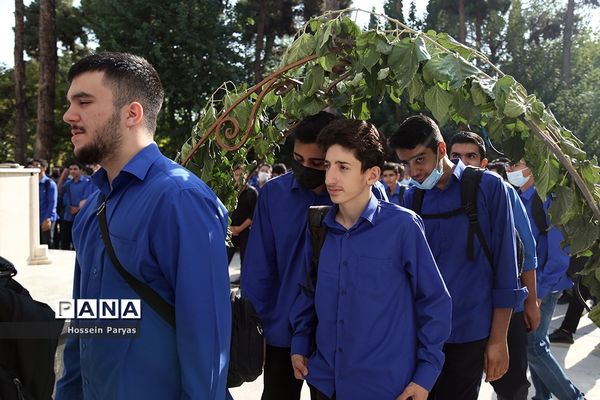 مراسم بازگشایی مدارس در هنرستان پسرانه ماندگار صنعتی تهران