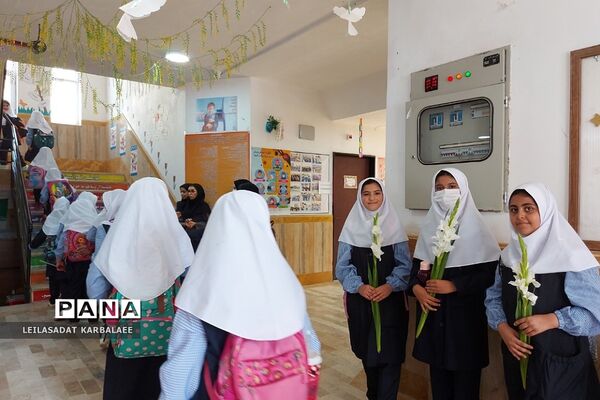 زنگ آغاز سال تحصیلی جدید در مدارس فشافویه