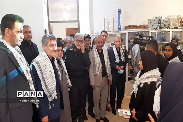 نواخته‌شدن زنگ آغاز سال تحصیلی و هفته دفاع مقدس در مدارس استان فارس