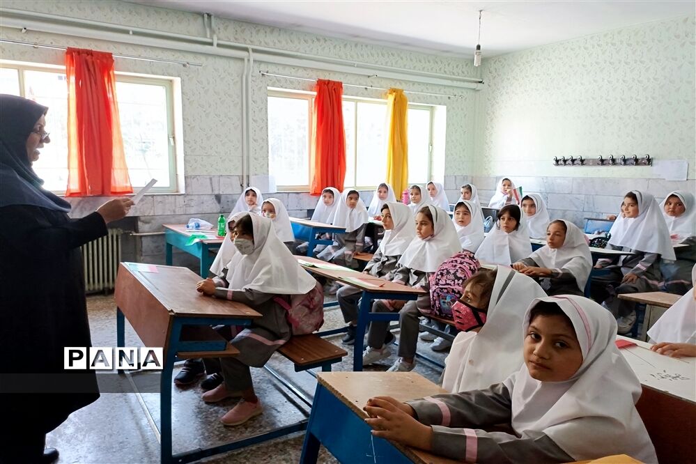 آیین بازگشایی مدارس و آغاز سال تحصیلی ۱۴۰۲-۱۴۰۱ شهرستان قدس