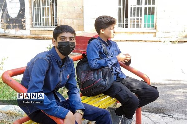 آغاز سال تحصیلی جدید در هنرستان آیت‌الله طالقانی