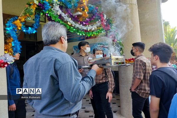 آغاز سال تحصیلی جدید در هنرستان آیت‌الله طالقانی