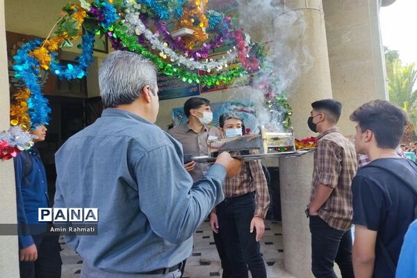 آغاز سال تحصیلی جدید در هنرستان آیت‌الله طالقانی