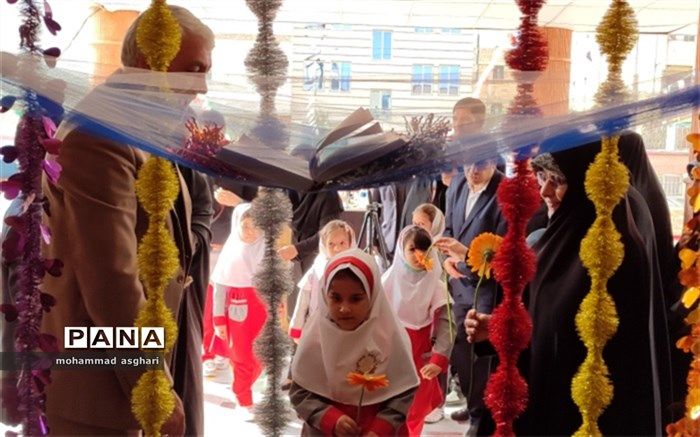 خزعلی: دانش‌آموزان ‌با تجهیز خود به دانش و آگاهی، شهیدان را الگوی مسیر حرکت خود قرار دهند