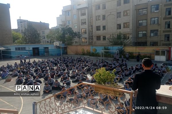 مراسم بازگشایی مدارس در دبیرستان حر بن ریاحی منطقه ۱۳