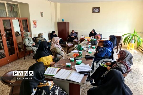 ‌زنگ مهر در دبیرستان زینبیه منطقه ۱۳ با حضور پرشور دانش‌آموزان نواخته شد