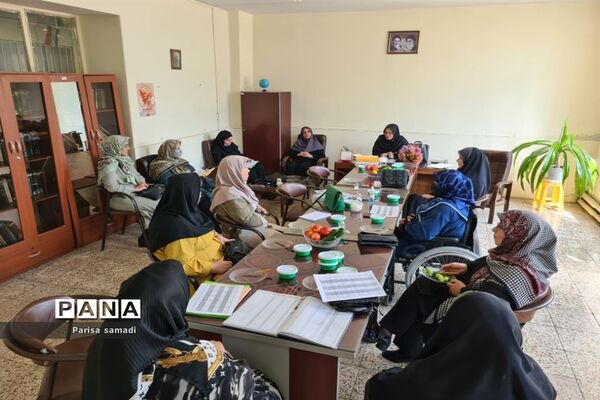 ‌زنگ مهر در دبیرستان زینبیه منطقه ۱۳ با حضور پرشور دانش‌آموزان نواخته شد