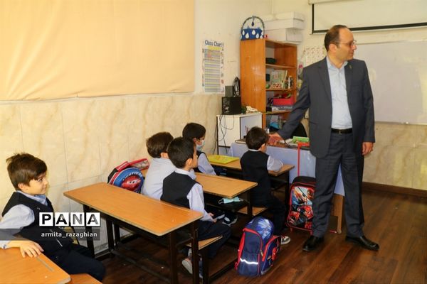 بازگشایی دبستان‌های غیر دولتی منطقه ٣