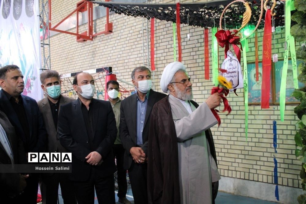 آیین نواختن زنگ بازگشایی مدارس در هرمزگان