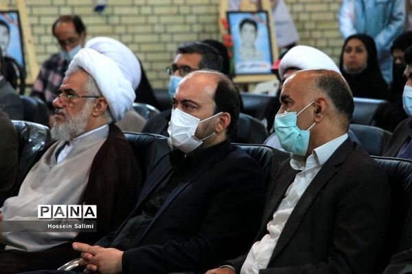 آیین نواختن زنگ بازگشایی مدارس در هرمزگان