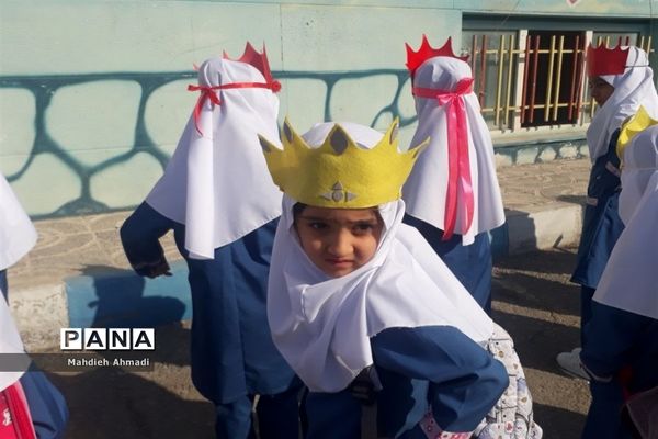 حضور غنچه‌های پایه اولی در دبستان شهید محمدسیفی