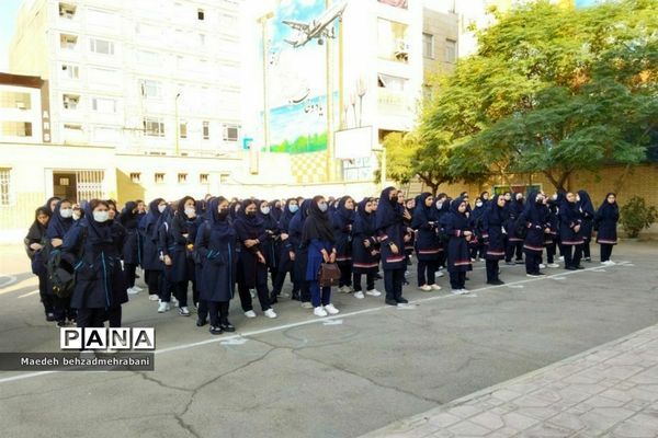 یادبود هفته دفاع مقدس در شهرستان قرچک