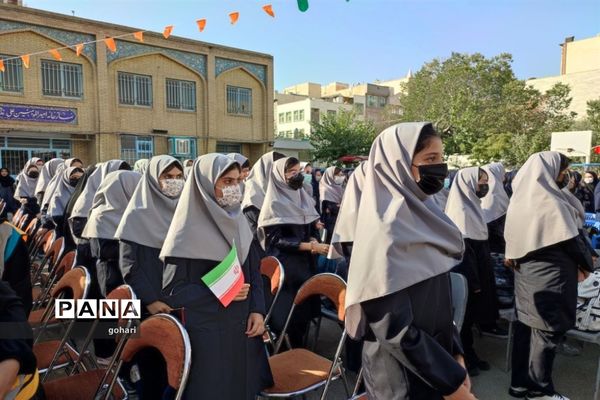مراسم بازگشایی در دبیرستان شهیده معصومه قزوینی  منطقه ۱۳