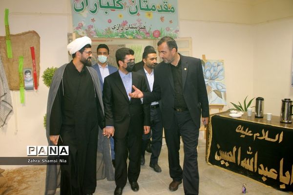 نشست صمیمی معاون تربیت‌بدنی و سلامت وزارت آموزش و پرورش با کارکنان و دانش‌آموزان هنرستان رازی بوشهر