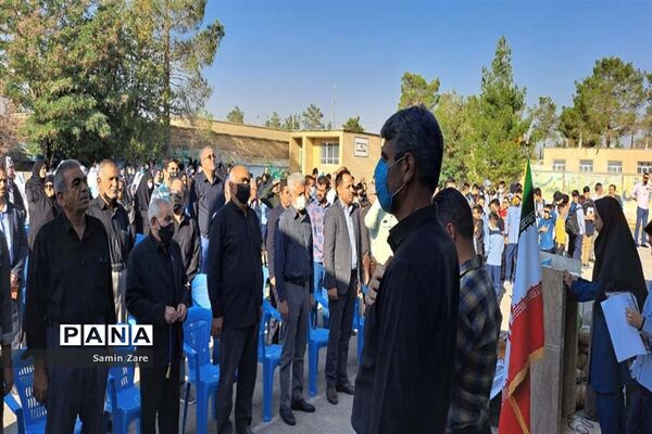 نواخته شدن زنگ آغاز سال تحصیلی در مدارس سورمق