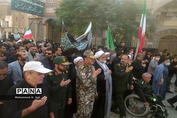 تجمع هیات مذهبی قم در اعتراض به اقدامات شوم هنجارشکنان