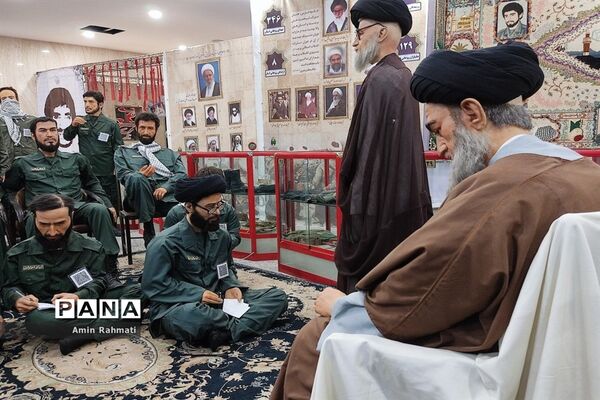 برپایی نمایشگاه دستاوردهای دفاع مقدس در شیراز