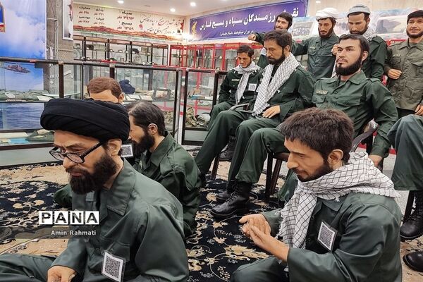 برپایی نمایشگاه دستاوردهای دفاع مقدس در شیراز