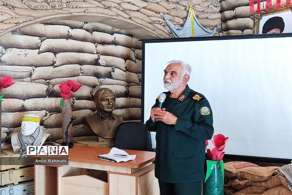 برپایی نمایشگاه دستاوردهای دفاع مقدس در شیراز
