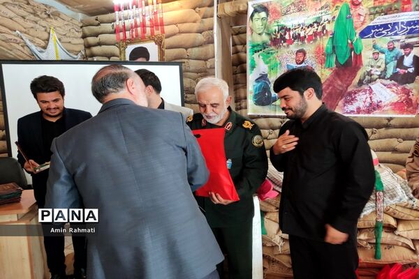 برپایی نمایشگاه دستاوردهای دفاع مقدس در شیراز