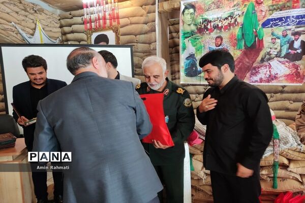 برپایی نمایشگاه دستاوردهای دفاع مقدس در شیراز