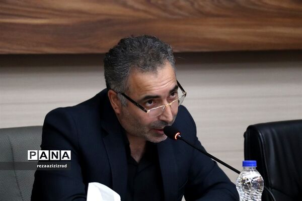 جلسه هماهنگی شور عاطفه‌ها در تالار معلم تبریز