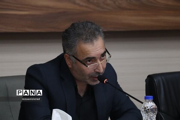 جلسه هماهنگی شور عاطفه‌ها در تالار معلم تبریز