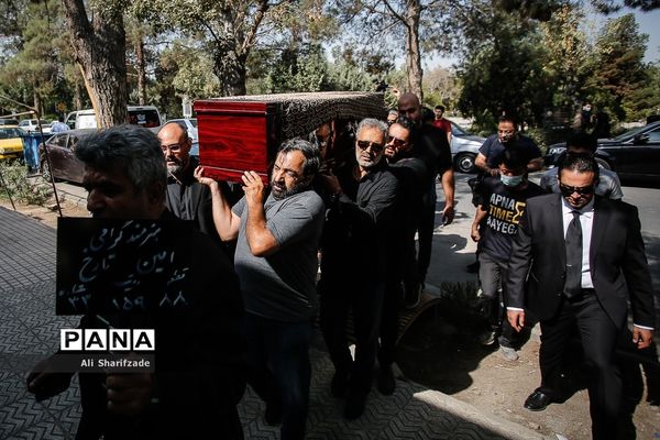 مراسم تشییع و خاکسپاری امین تارخ