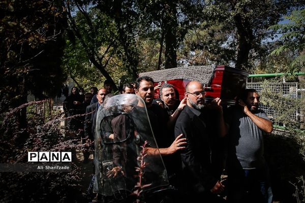 مراسم تشییع و خاکسپاری امین تارخ