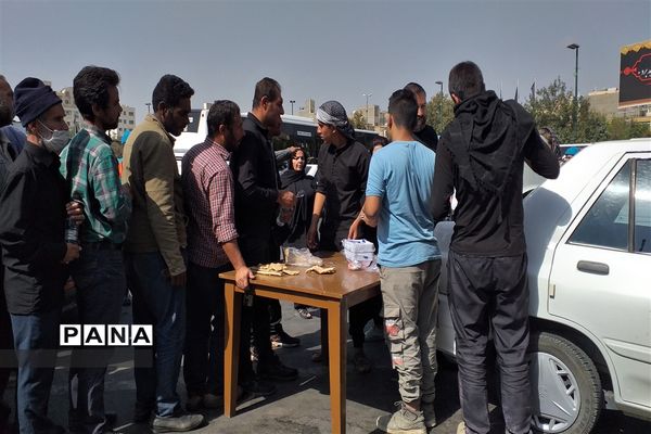 برپایی موکب فرهنگی و مذهبی با همکاری طرح  گام‌های عاشقی ناحیه ۴ و ۶ مشهد مقدس