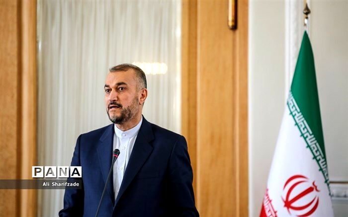 مذاکرات وزرای خارجه ایران و بلاروس درباره توسعه مناسبات تجاری و اقتصادی محور