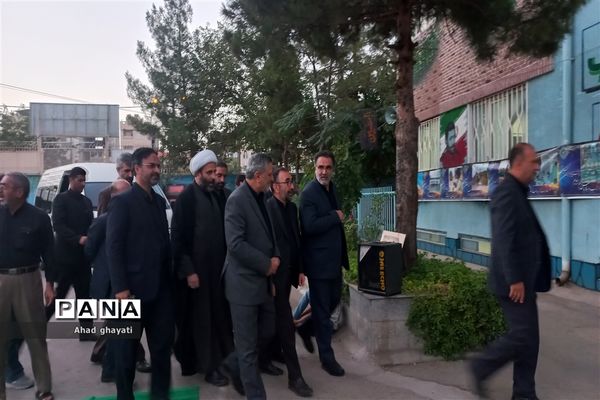 بازدید ازمدارس طرح گام‌های عاشقی توسط معاون اجرایی ریاست جمهوری