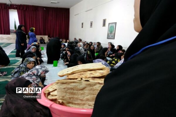 سومین روز طرح گام‌های عاشقی در دبیرستان پروین ناحیه ۴ مشهد