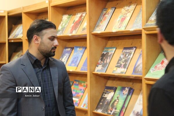 بازدید اعضای مرکز سنجش و پایش کیفیت آموزشی وزارت آموزش و پرورش از کتابخانه دانش‌آموز در شیراز