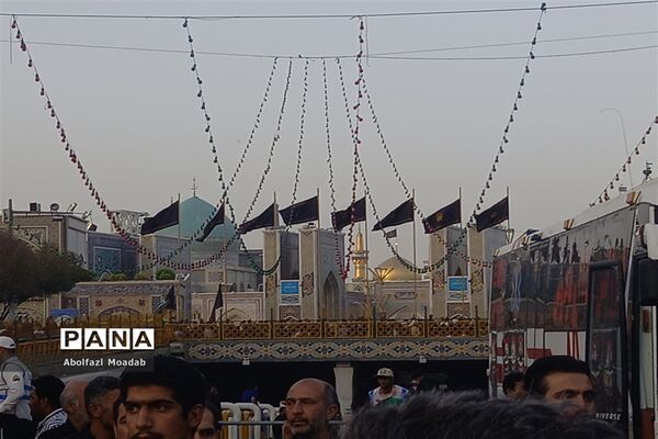 دسته‌های عزاداری مشهد در روز شهادت امام رضا(ع)
