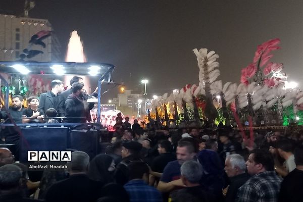 دسته‌های عزاداری مشهد در روز شهادت امام رضا(ع)