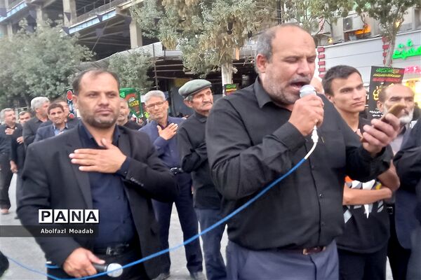 دسته‌های عزاداری مشهد در روز شهادت امام رضا(ع)