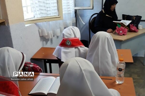 برگزاری طرح ۱۴  ختم قرآن کریم در دبستان حضرت زهرا(س) رودهن