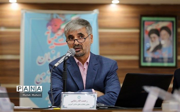 طرح نوای انقلاب در اماکن پُرتردد اجرا می‌شود