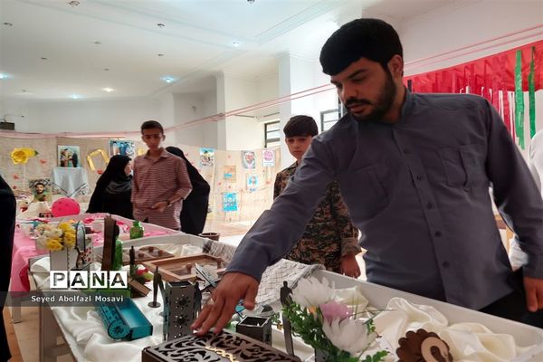 برگزاری اولین یادواره شهدای مدافع حرم در اقلید-استان فارس