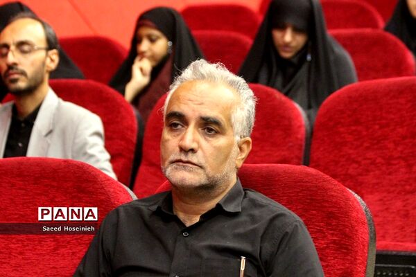 همایش توجیهی آغاز به کار راوی معلمان استان قم